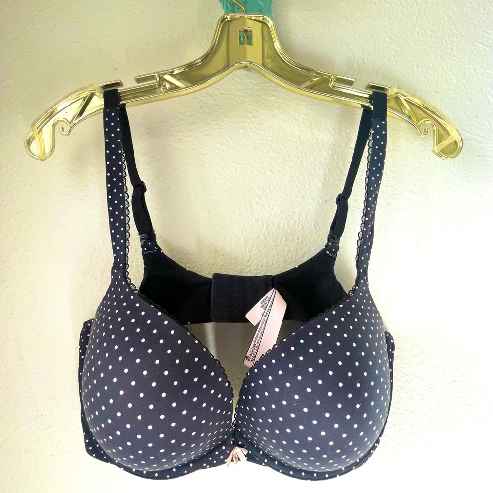Body by Victoria Push-Up (worn once)